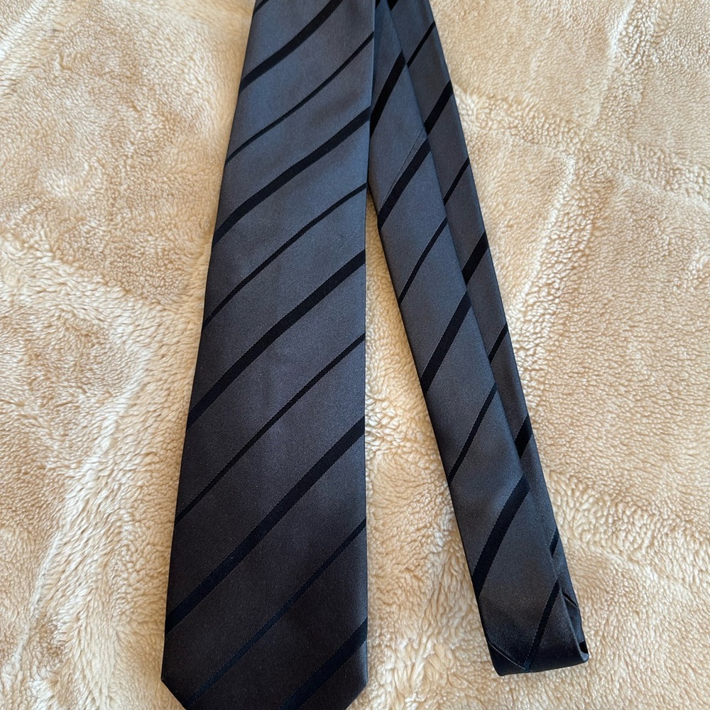 Hugo Boss Black and Gray Striped Tie